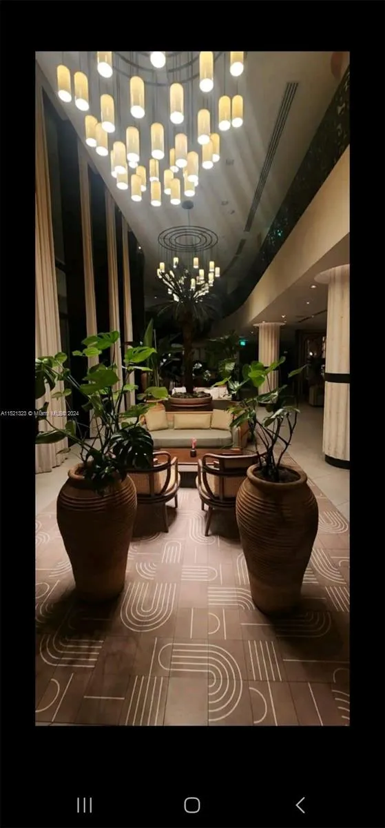 Mondrian #1019 image #22