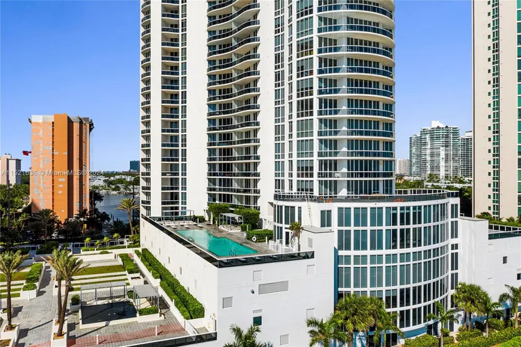 Trump Tower 1 #404 image #39