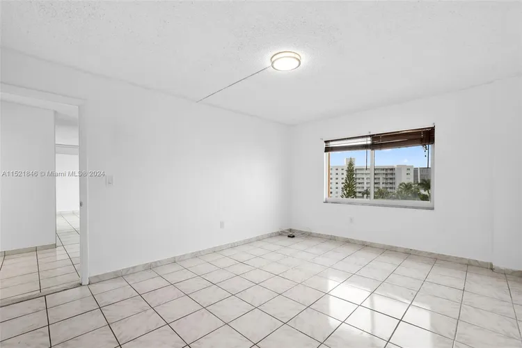 Marbella Tower #701 image #15