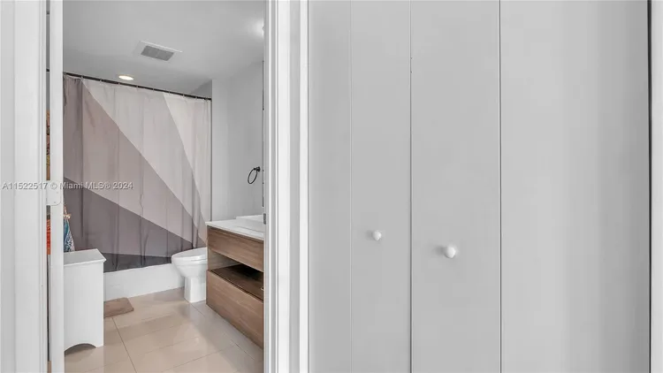 1100 Millecento #3406 image #26