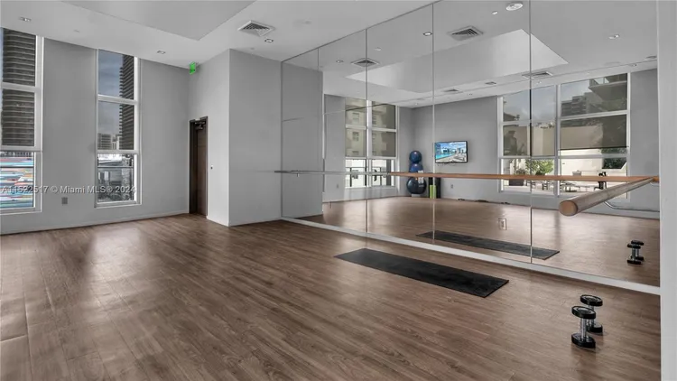 1100 Millecento #3406 image #29