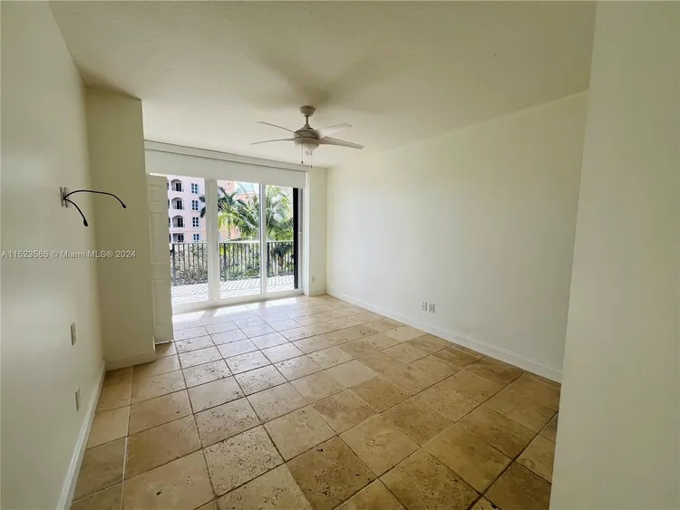 Verona Condo Deering Bay #404 image #18