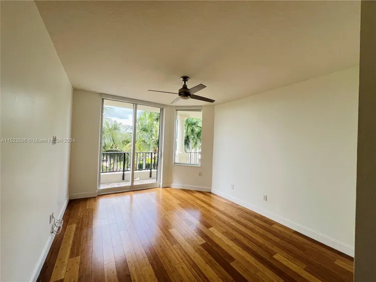 Verona Condo Deering Bay #404 image #27