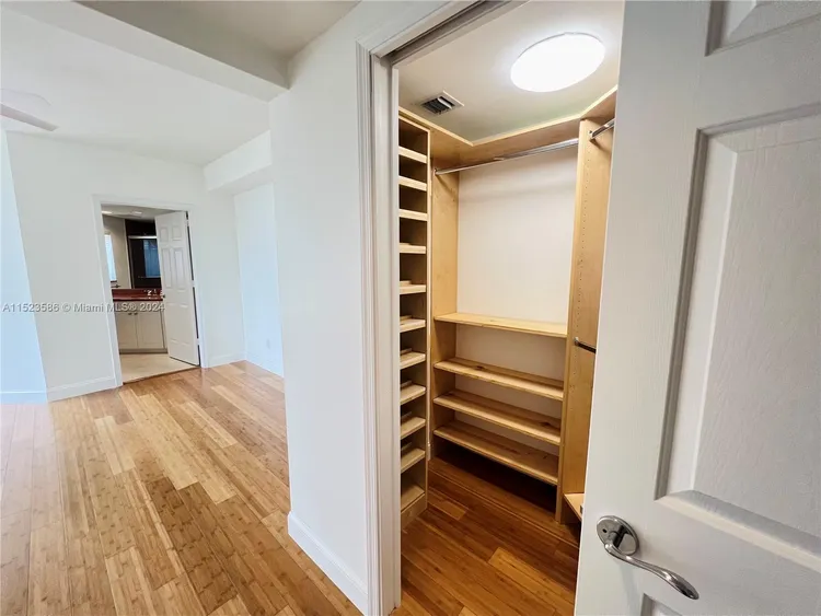 Verona Condo Deering Bay #404 image #30