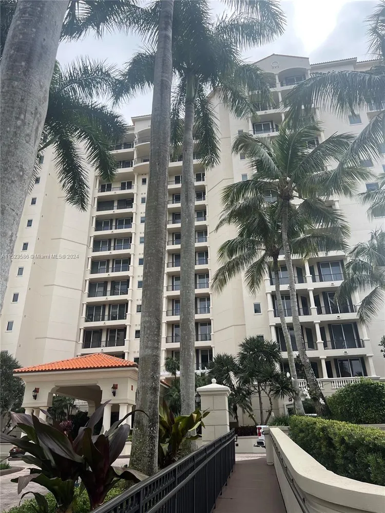 Verona Condo Deering Bay #404 image #6