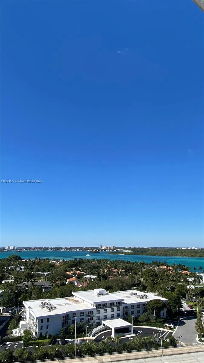 Harbour House #1227 image #12