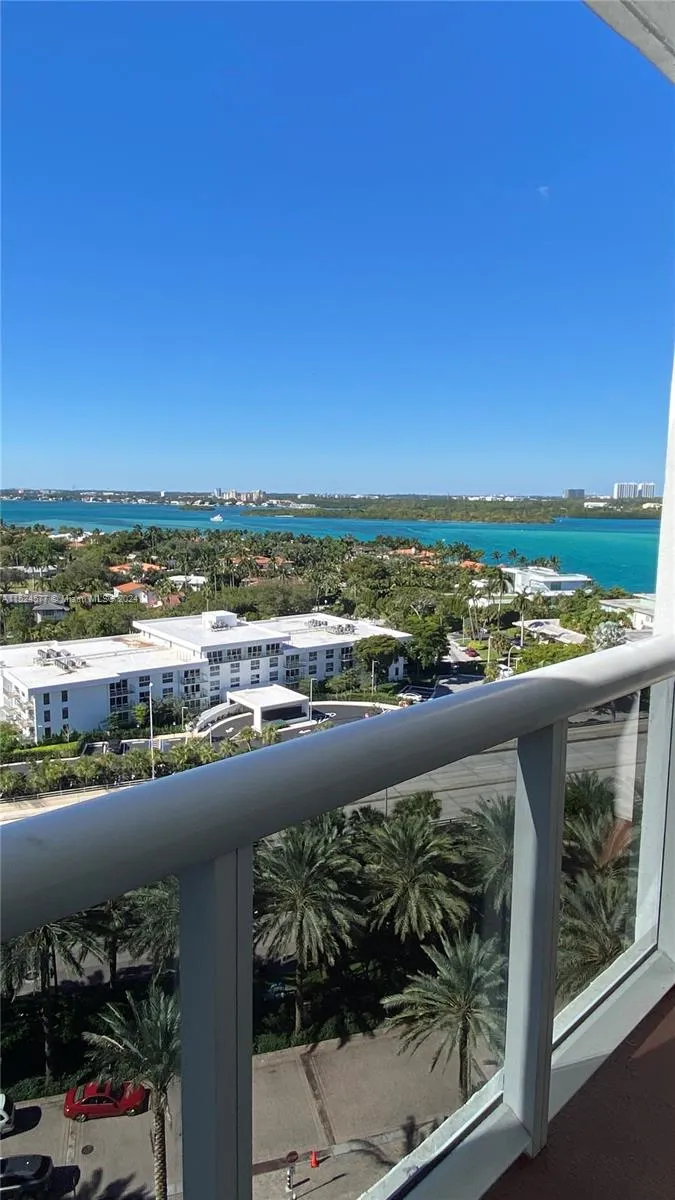 Harbour House #1227 image #14