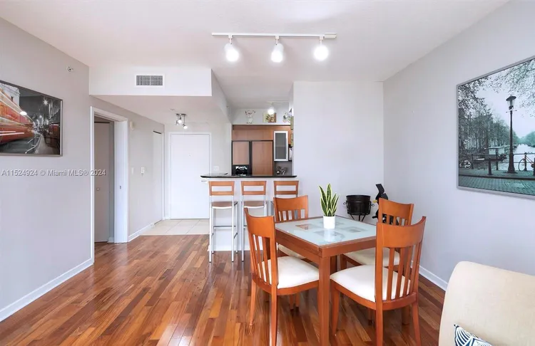 One Miami #1702 image #11