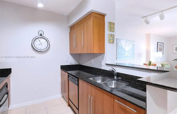 One Miami #1702 image #13