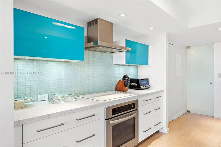 Three Grove Isle Condo #C709 image #12