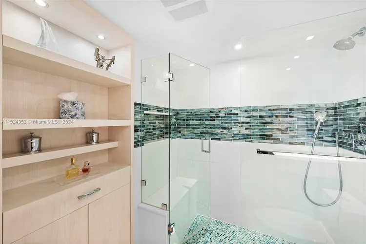 Three Grove Isle Condo #C709 image #27