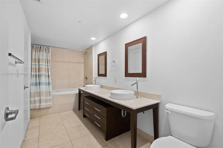 Icon Brickell I #4914 image #19