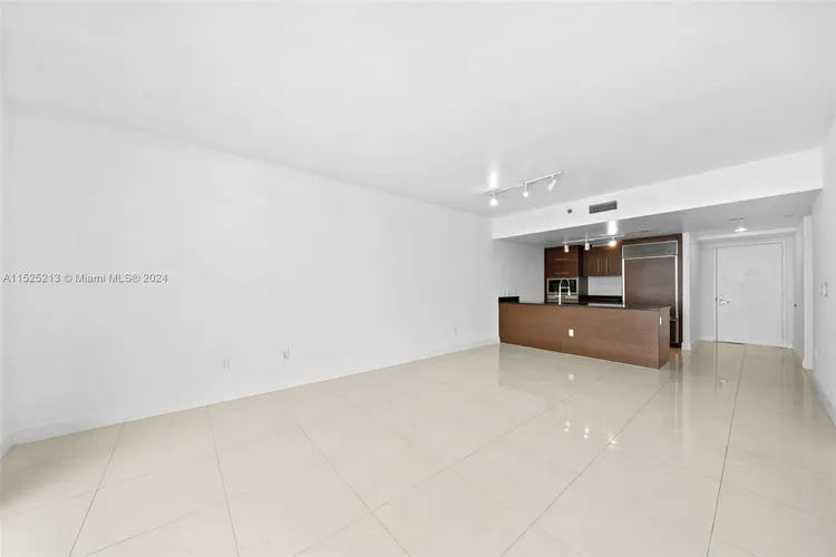 Icon Brickell I #4914 image #6