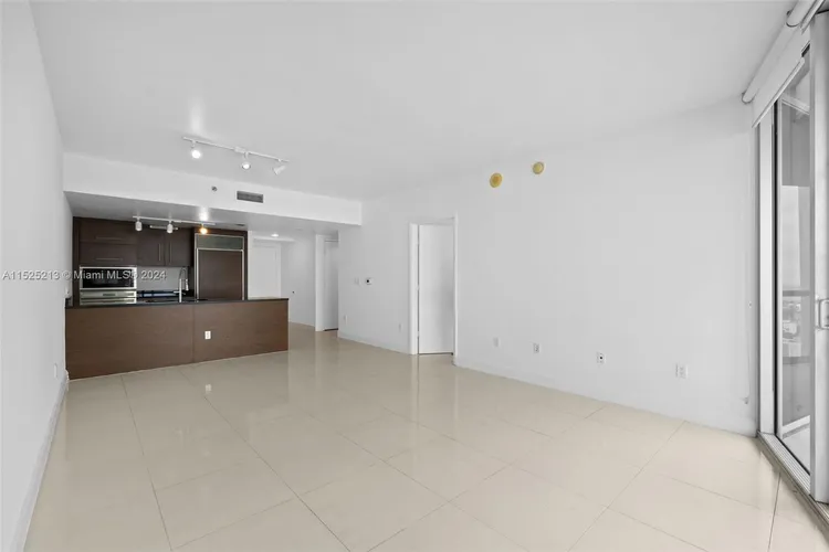 Icon Brickell I #4914 image #7