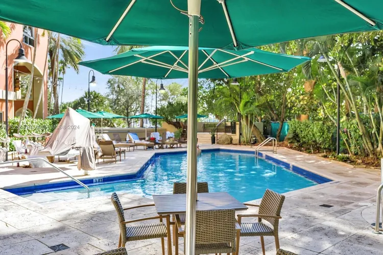 The Mutiny #905 image #11