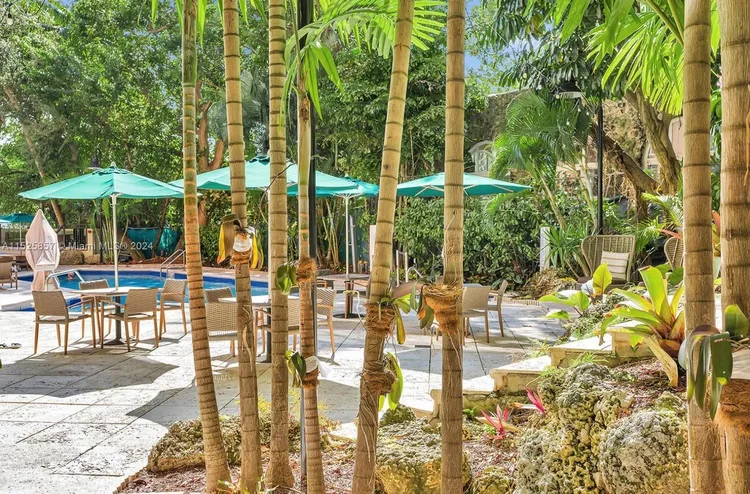 The Mutiny #905 image #14