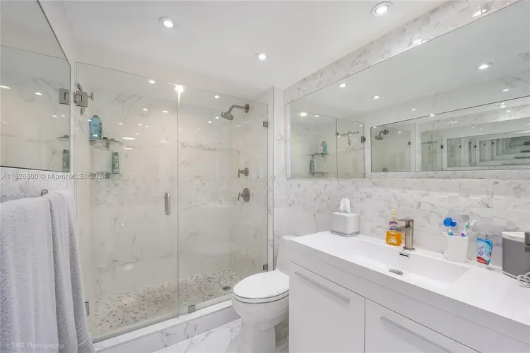 Yacht Club at Portofino #2806 image #14