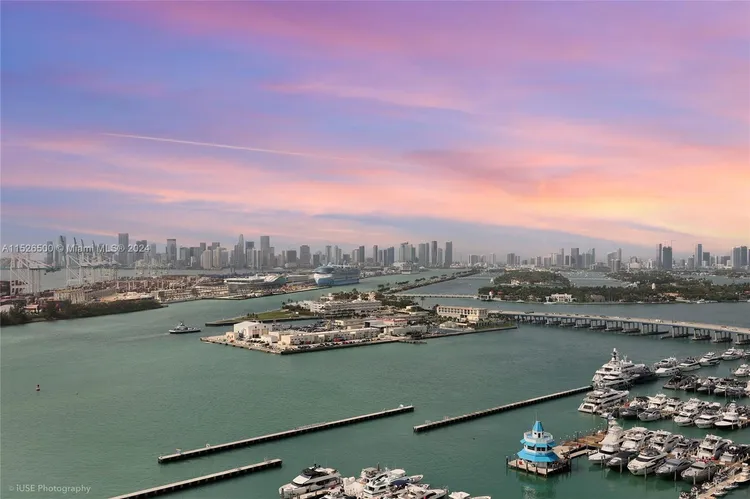 Yacht Club at Portofino #2806 image #18