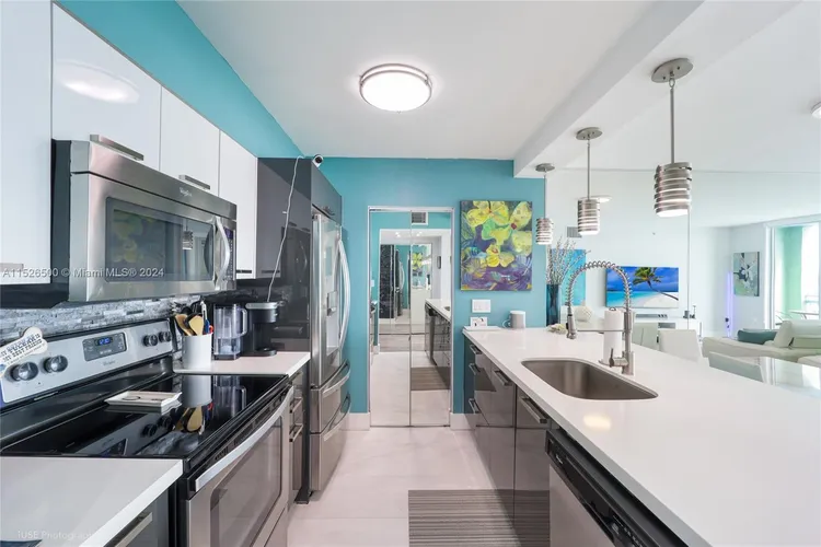 Yacht Club at Portofino #2806 image #7