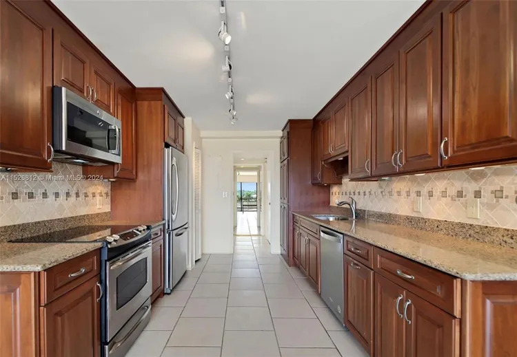 Cricket Club Miami #510 image #8