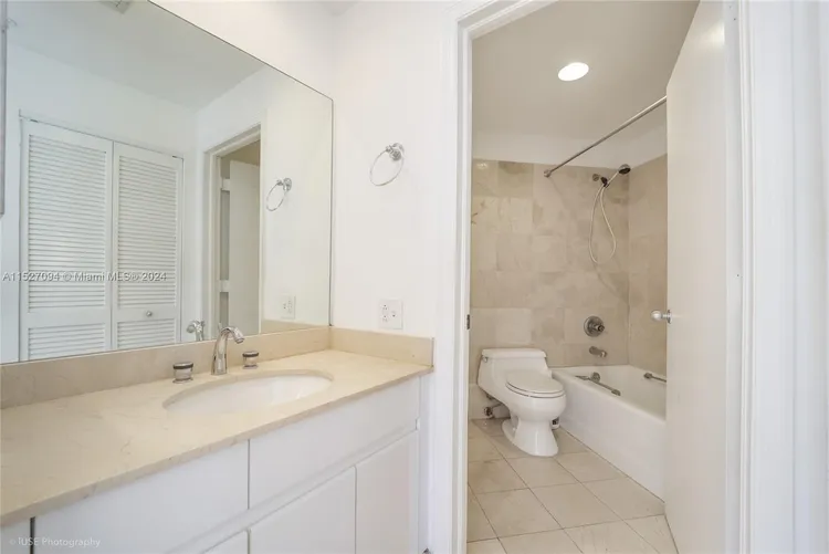 One Tequesta Point #1005 image #7