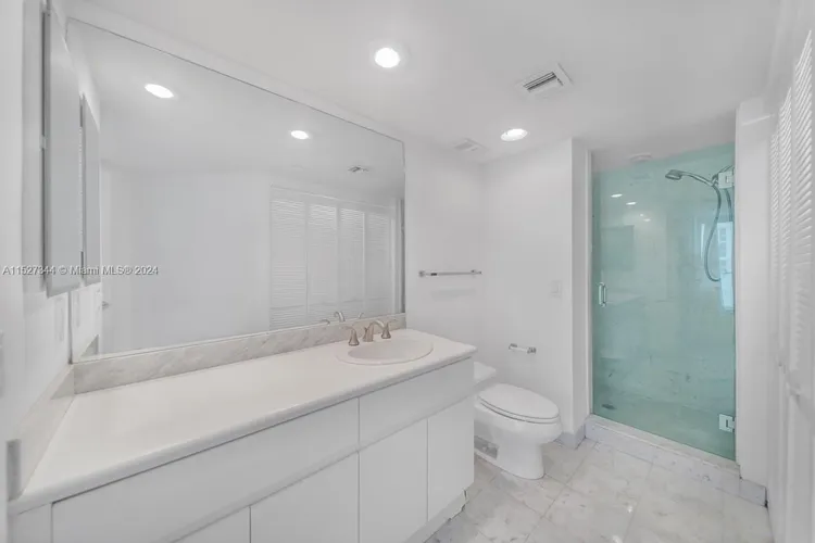 Oceania II #1225 image #10