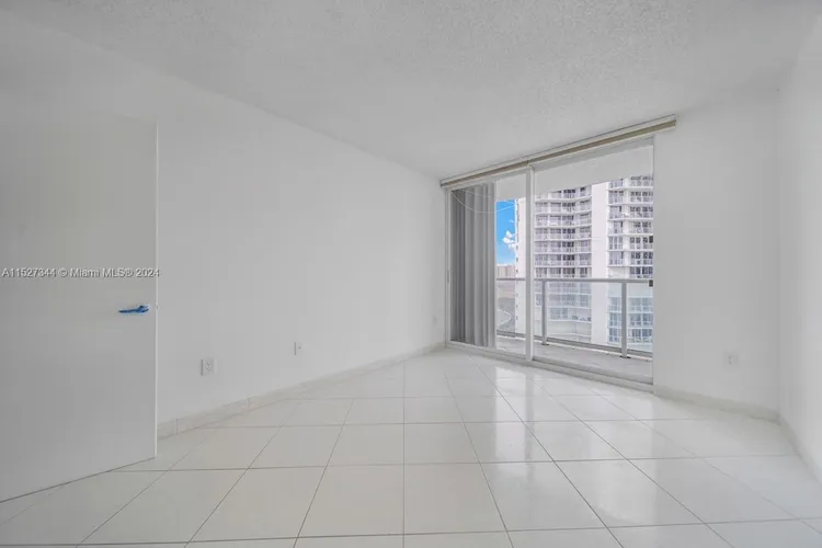 Oceania II #1225 image #8