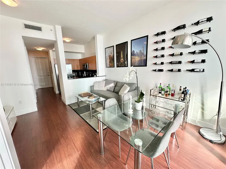 Edgewater Lofts #804 image #6