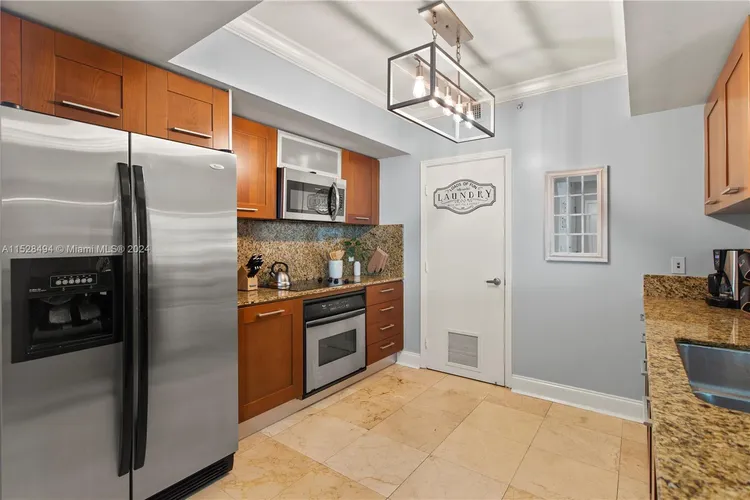 Metropolis at Dadeland #1609 image #11