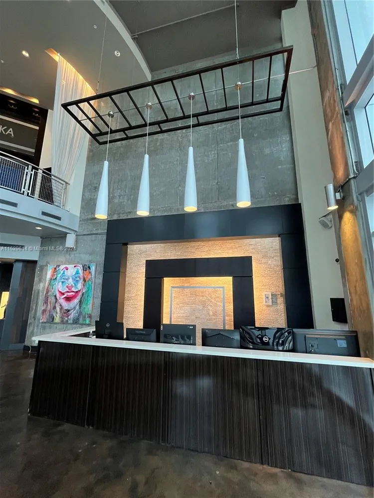 Neo Vertika #1522 image #17