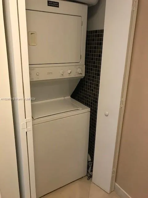 Neo Vertika #1522 image #6