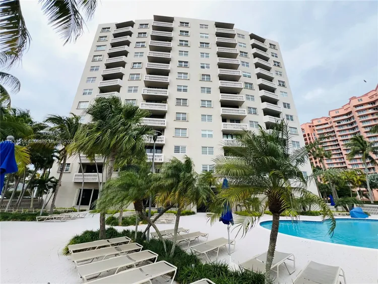 Gables Waterway Towers #110 image #13