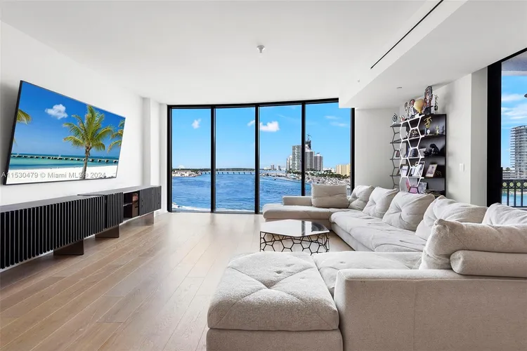 Palazzo Della Luna #6882 image #10