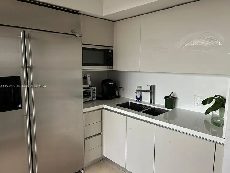 Grove Towers #10D image #22