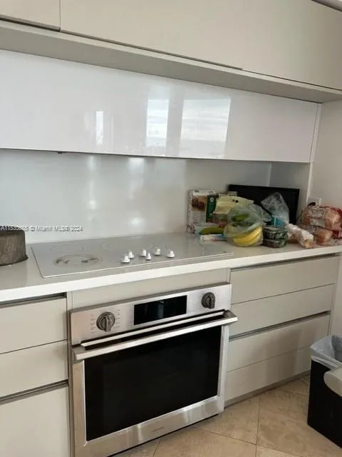 Grove Towers #10D image #24