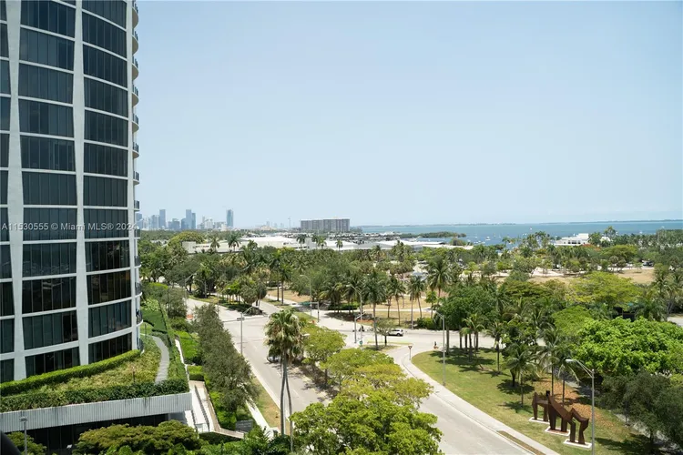 Grove Towers #10D image #41