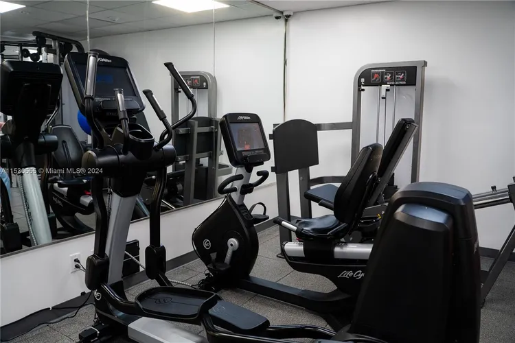 Grove Towers #10D image #58