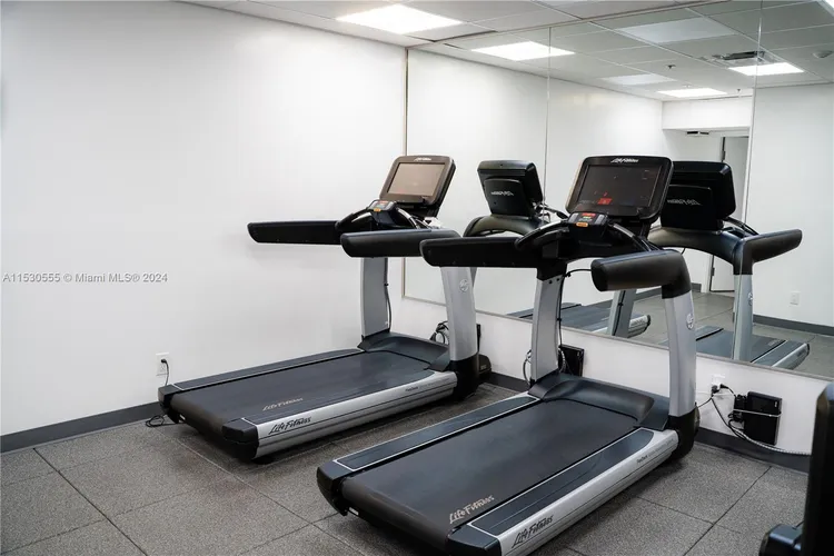 Grove Towers #10D image #60