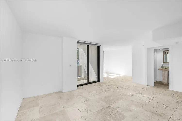 Nine Island Avenue #402 image #15