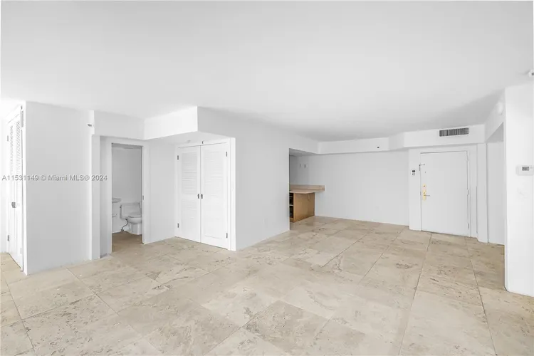 Nine Island Avenue #402 image #19