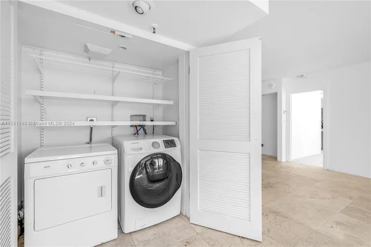 Nine Island Avenue #402 image #25