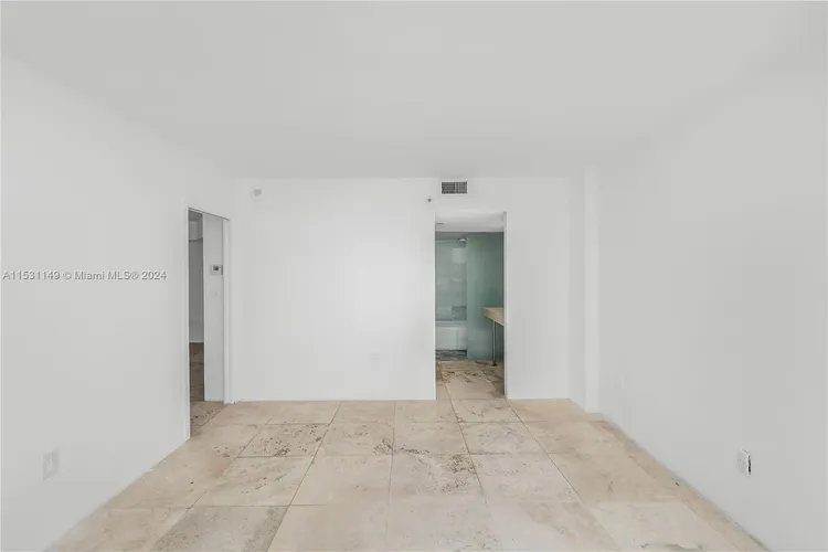 Nine Island Avenue #402 image #9