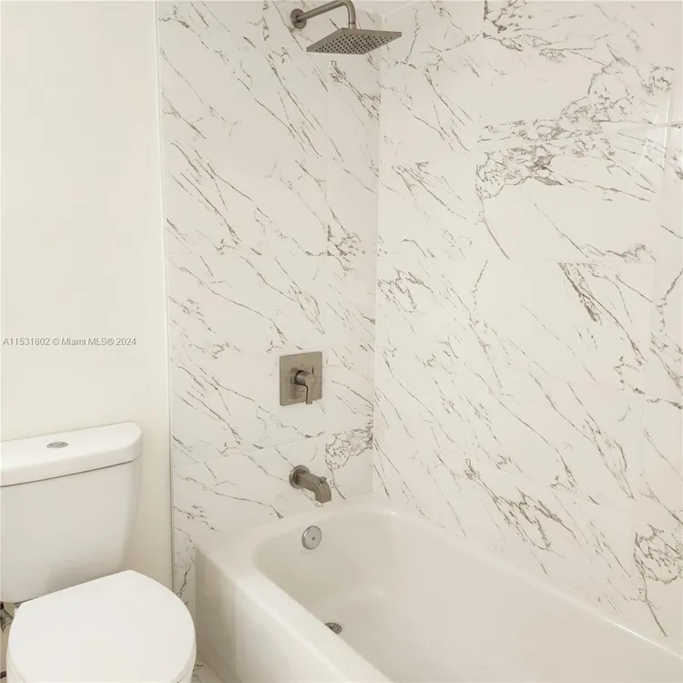 The Yacht Club at Aventura #4207 image #27