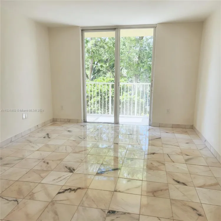 The Yacht Club at Aventura #4207 image #32