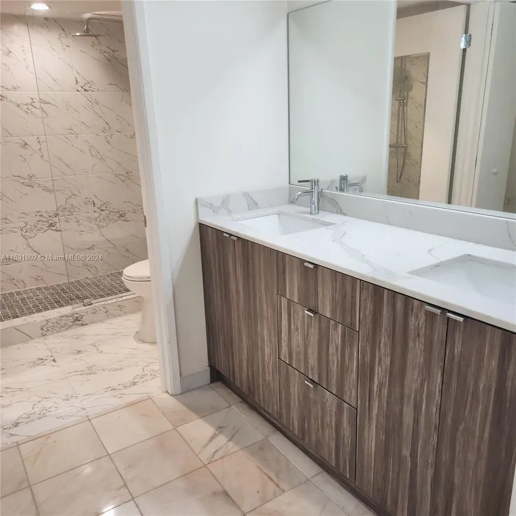 The Yacht Club at Aventura #4207 image #36