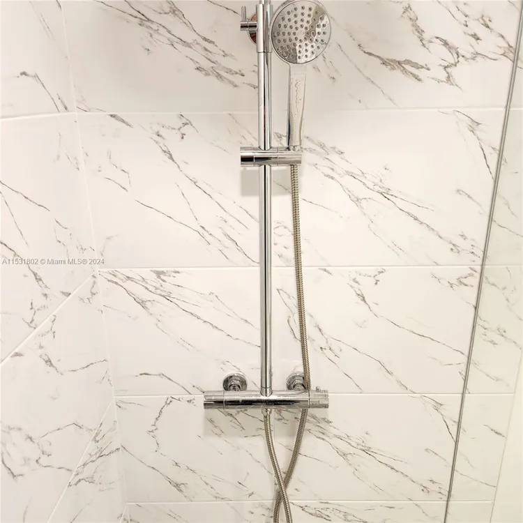 The Yacht Club at Aventura #4207 image #39