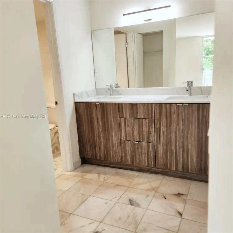 The Yacht Club at Aventura #4207 image #52