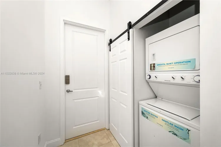 Edgewater Lofts #402 image #13