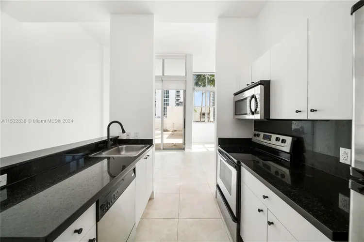 Edgewater Lofts #402 image #9