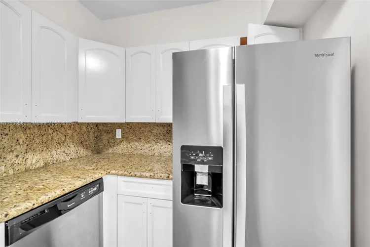 Costa Bella #802 image #13